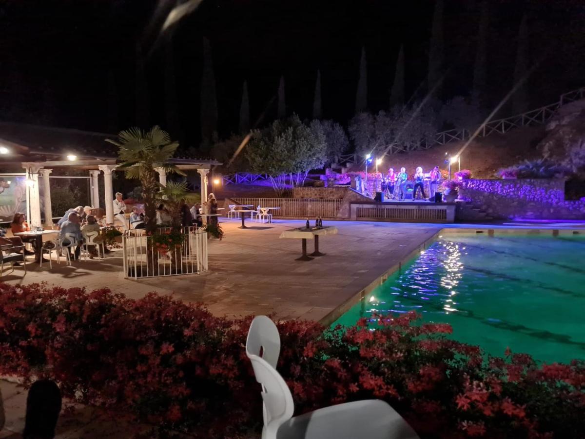 Aparthotel Borgo Di Barigianino Sovicille Exterior foto